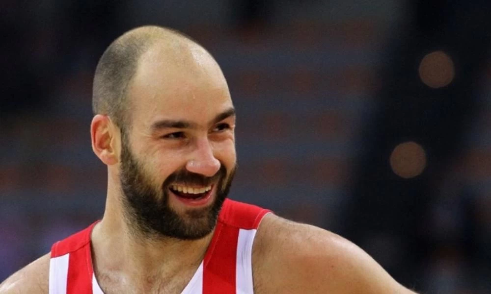 Βασίλης Σπανούλης: Άφησε μούσι και δεν αναγνωρίζεται!